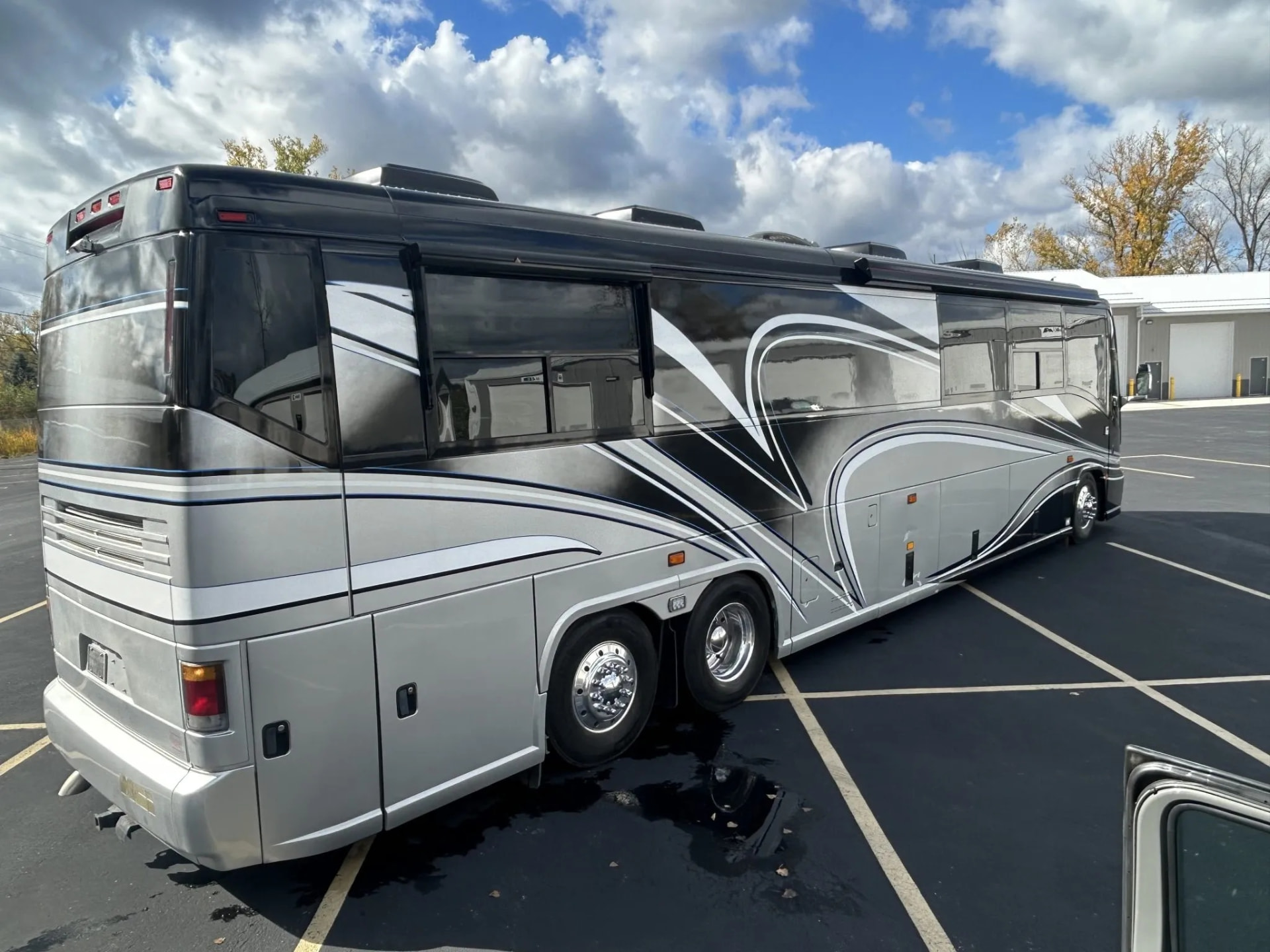 2000 MCI E4500 Renaissance 45 thumbnail 10