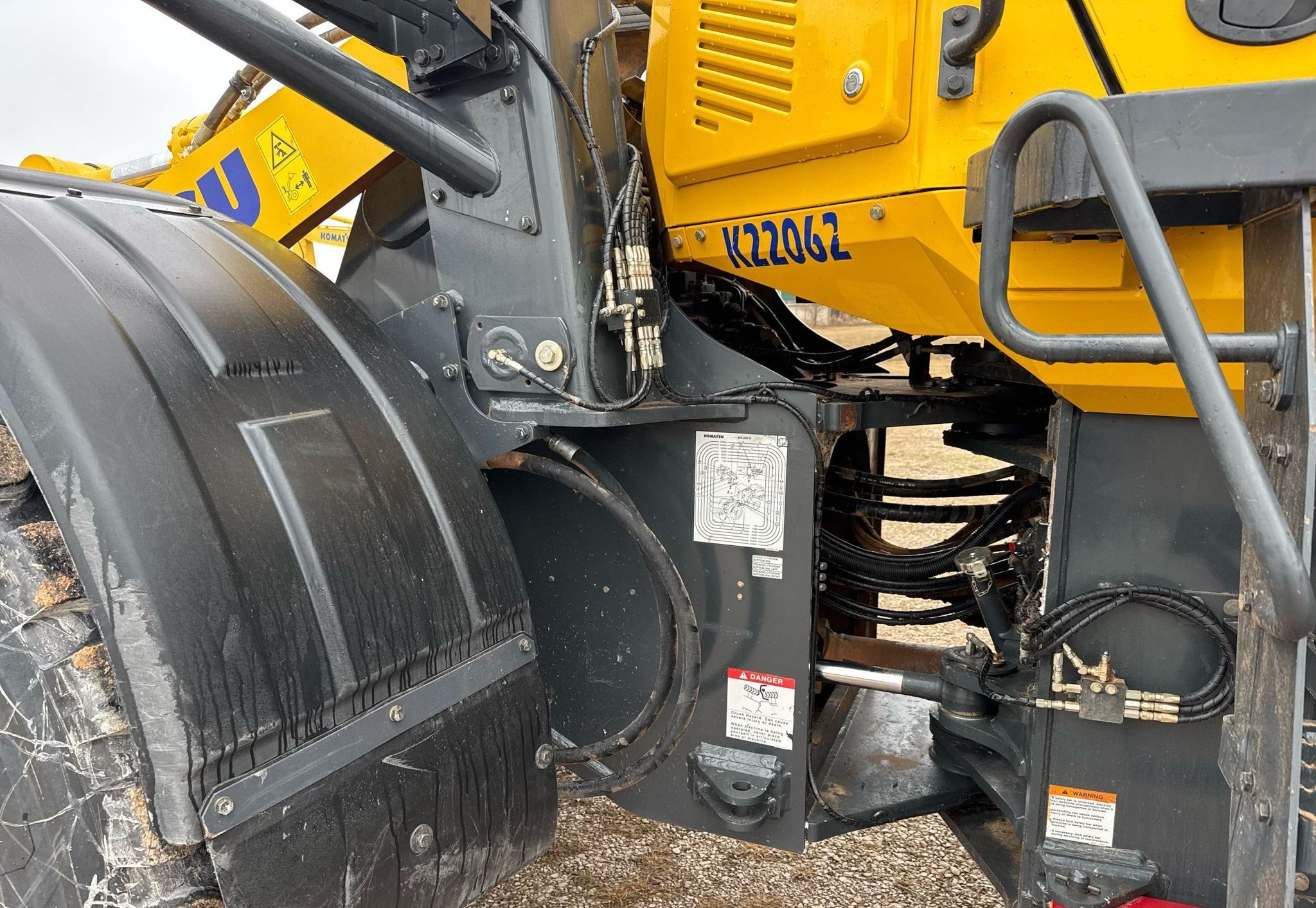 2022 Komatsu WA380-8 thumbnail 9