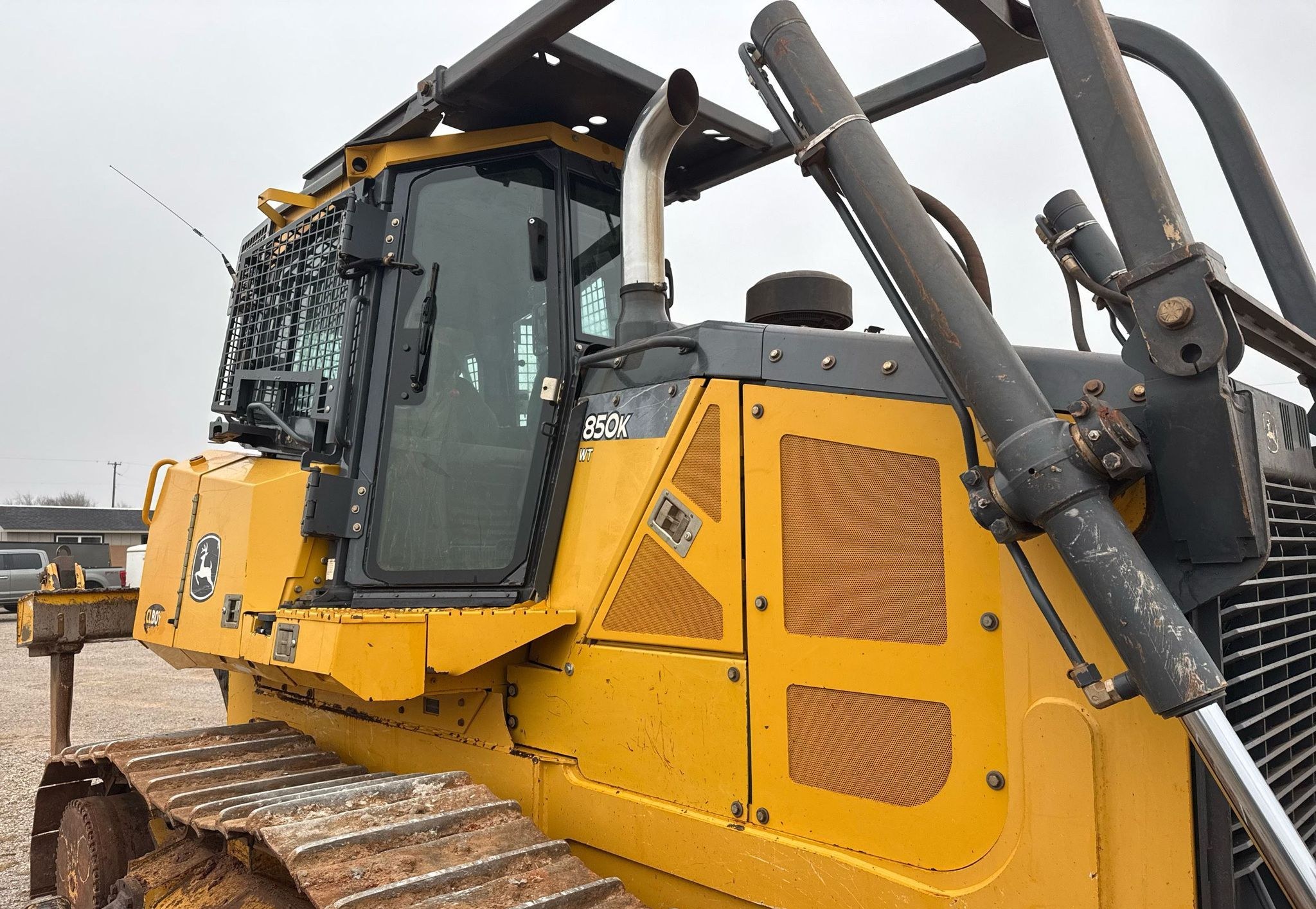 2015 John Deere 850K Crawler Dozer thumbnail 16