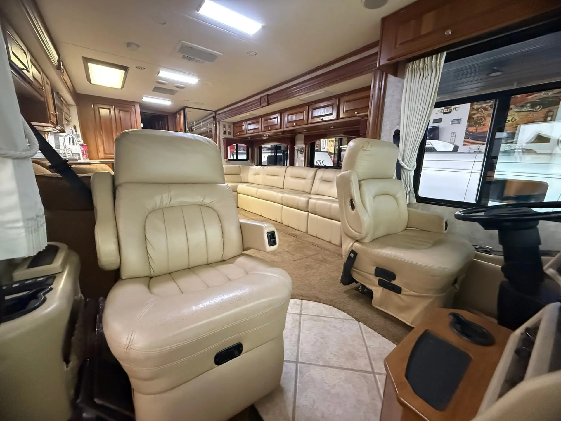 2005 Monaco Diplomat 38PDQ thumbnail 8