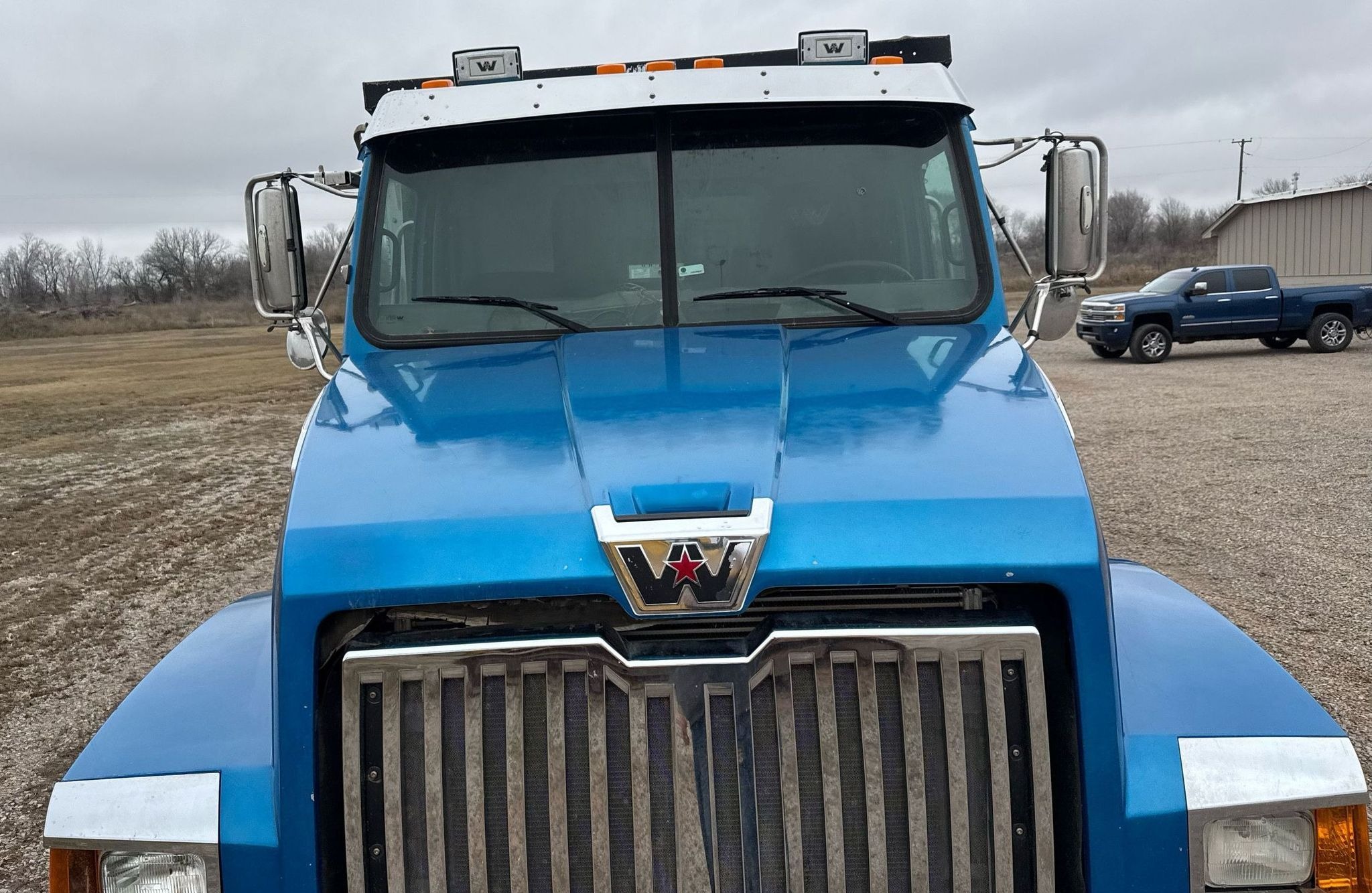 2018 Western Star 4700SF Dump Truck thumbnail 9