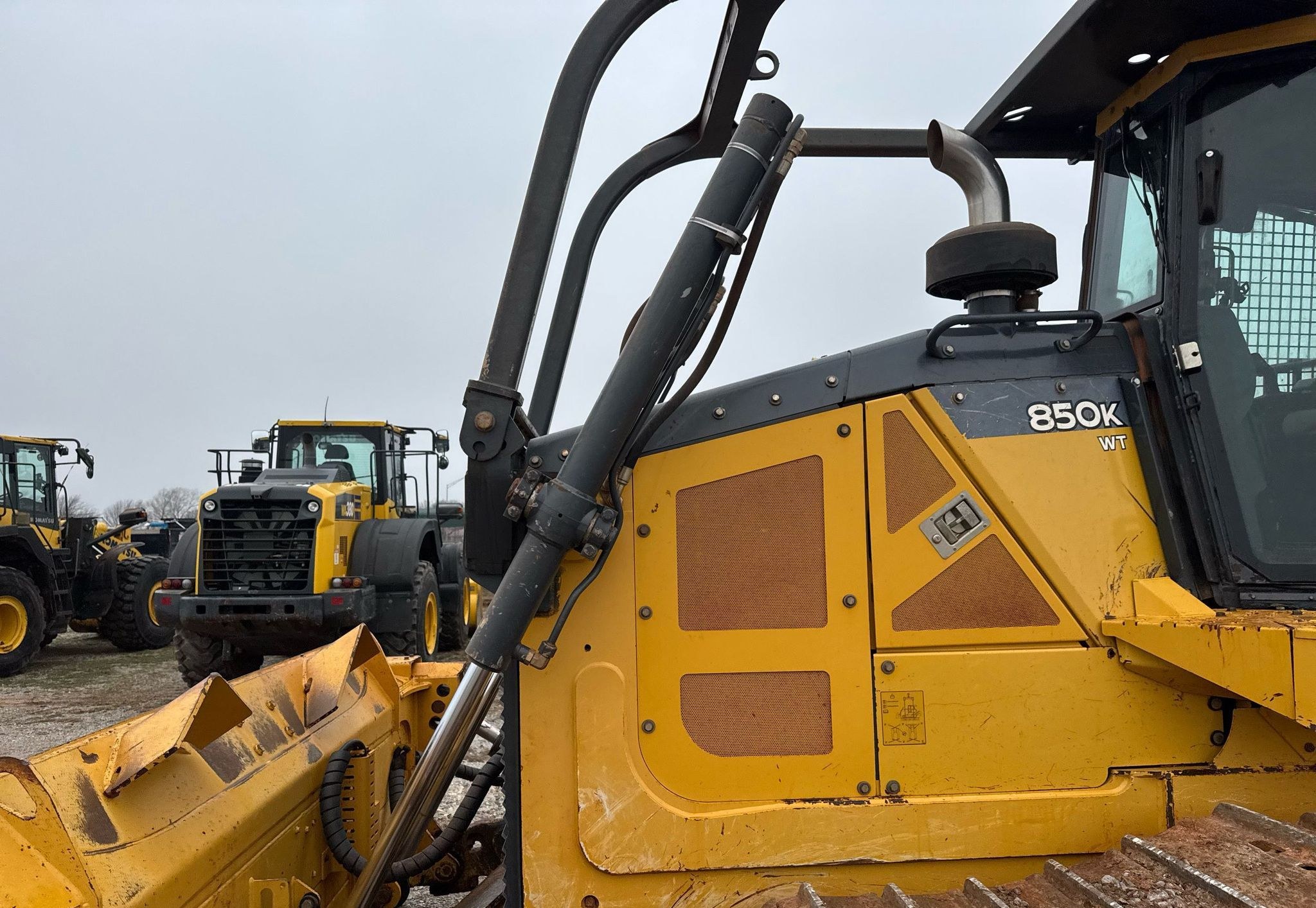 2015 John Deere 850K Crawler Dozer thumbnail 8