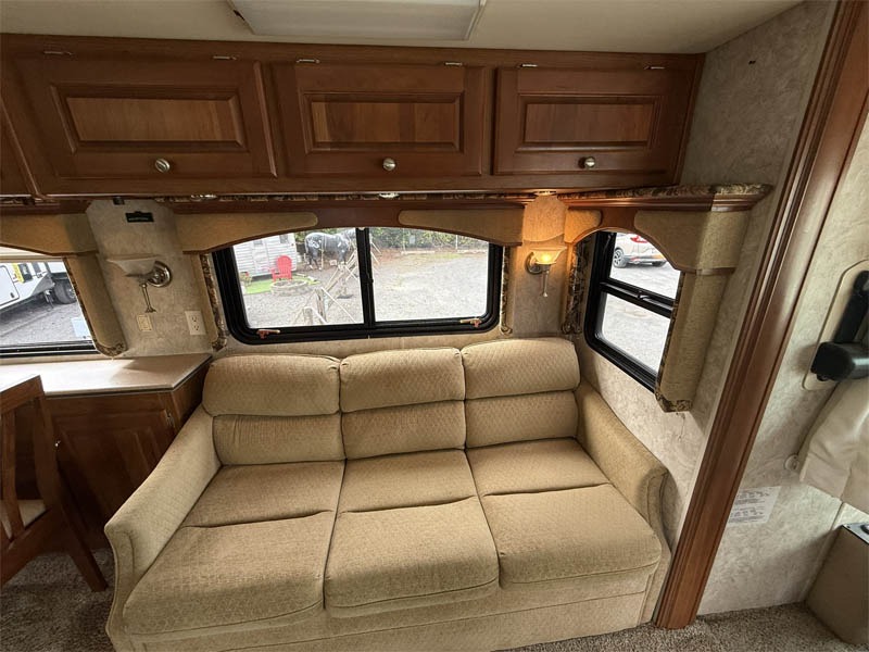 2005 Monaco Diplomat 38PDQ thumbnail 7