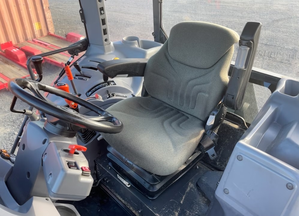 2016 Kubota M5-111HDC24 thumbnail 7