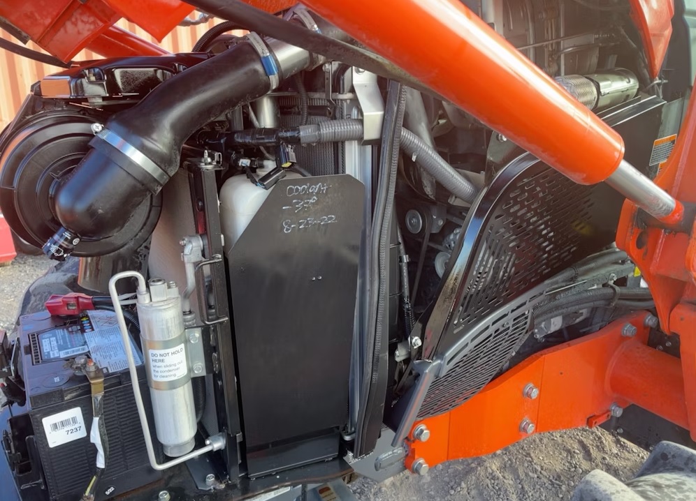 2016 Kubota M5-111HDC24 thumbnail 8