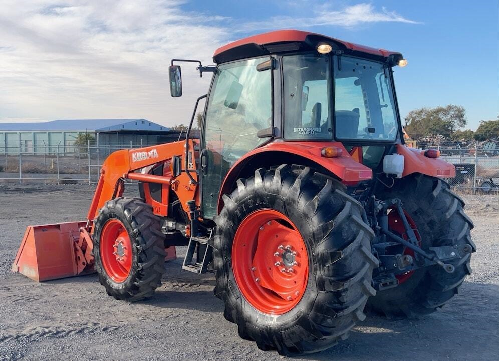 2016 Kubota M5-111HDC24 thumbnail 3