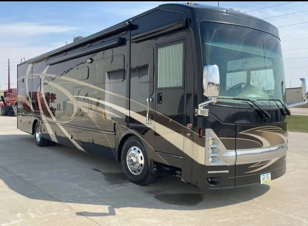 2015 Thor Motor Coach Tuscany 40DX thumbnail 5