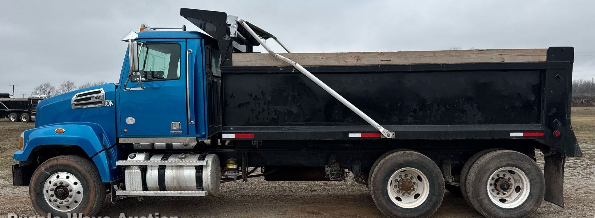 2018 Western Star 4700SF Dump Truck thumbnail 7