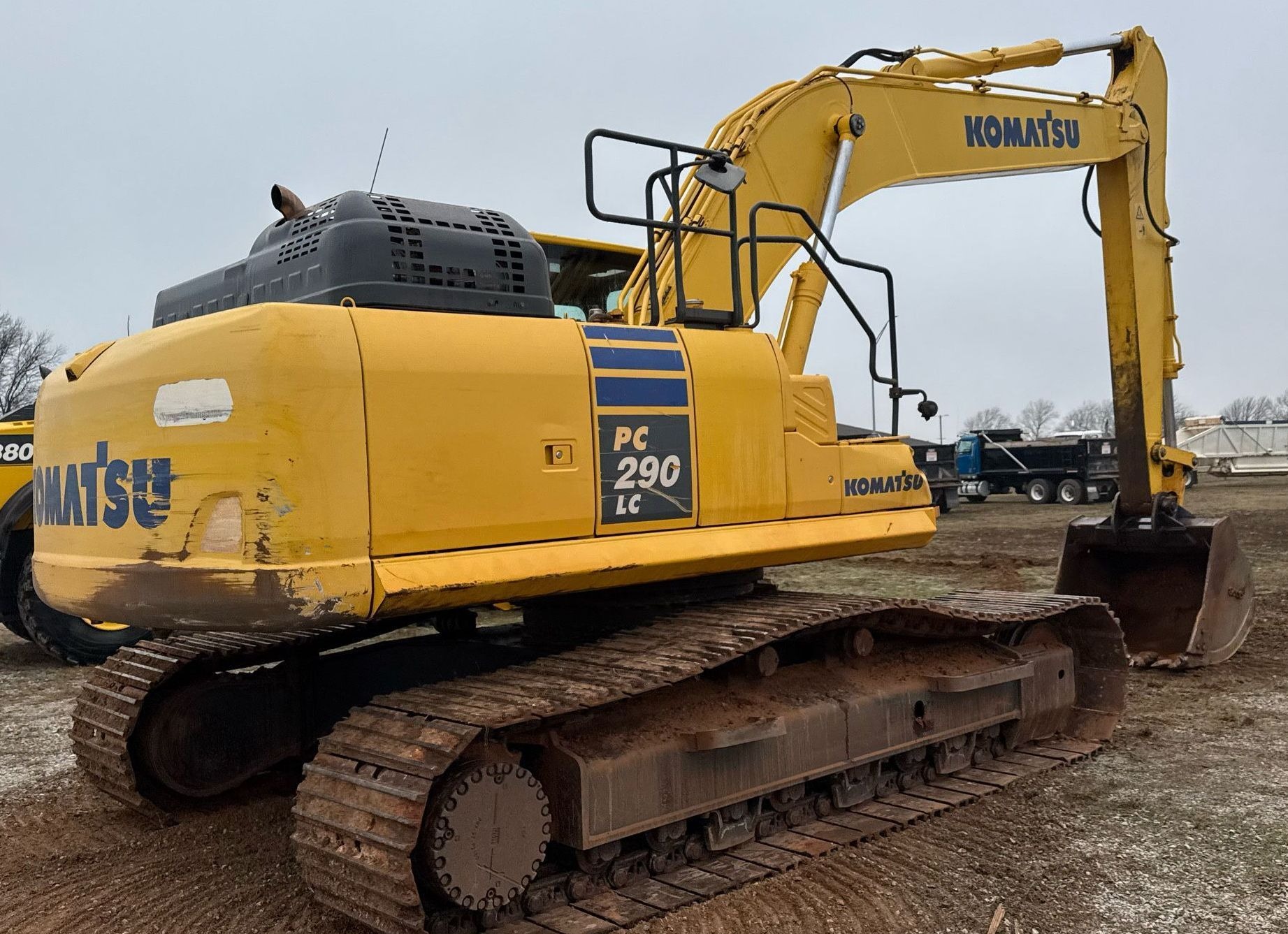 2015 Komatsu PC290LC-11 Excavator thumbnail 4