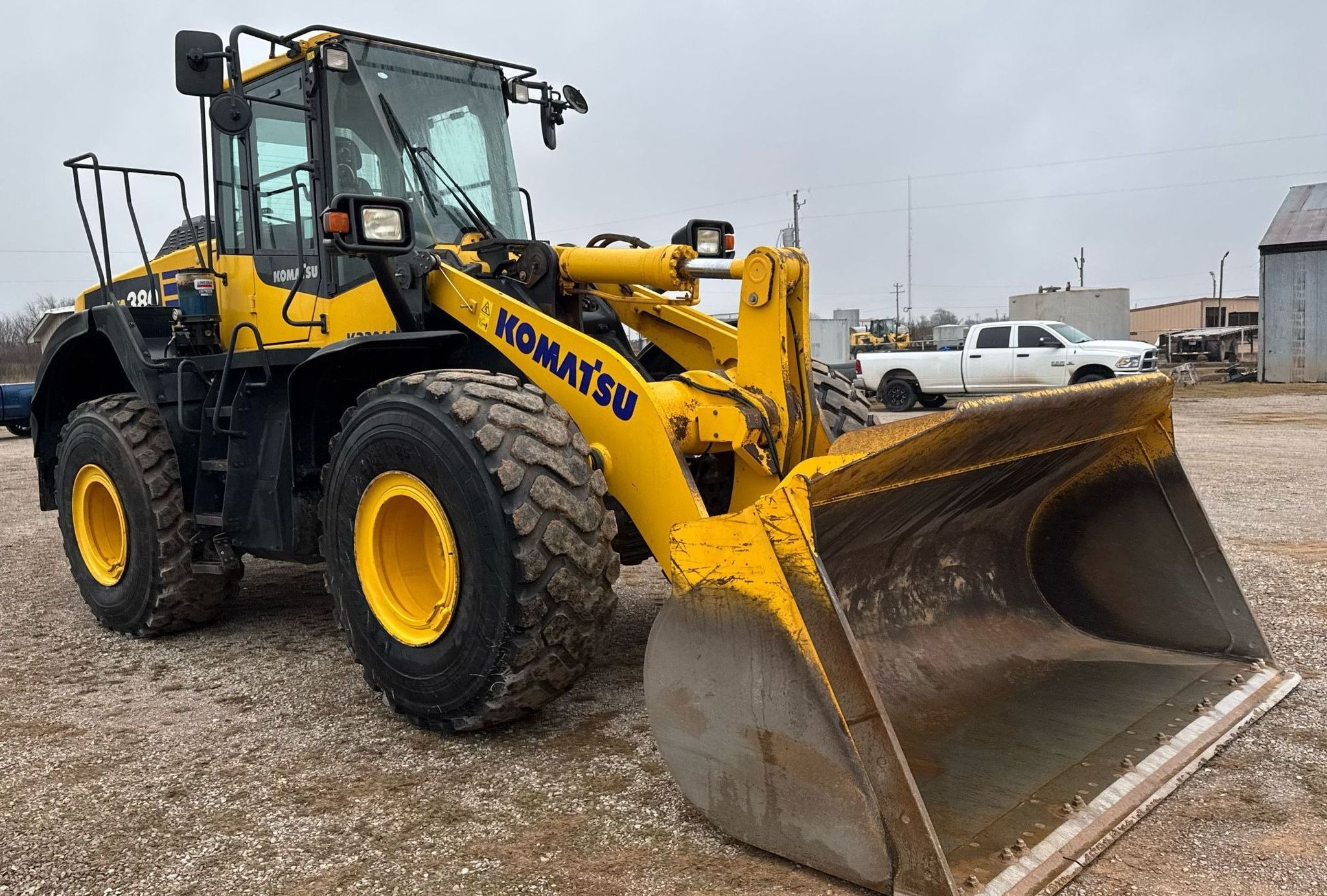 2022 Komatsu WA380-8 thumbnail 3