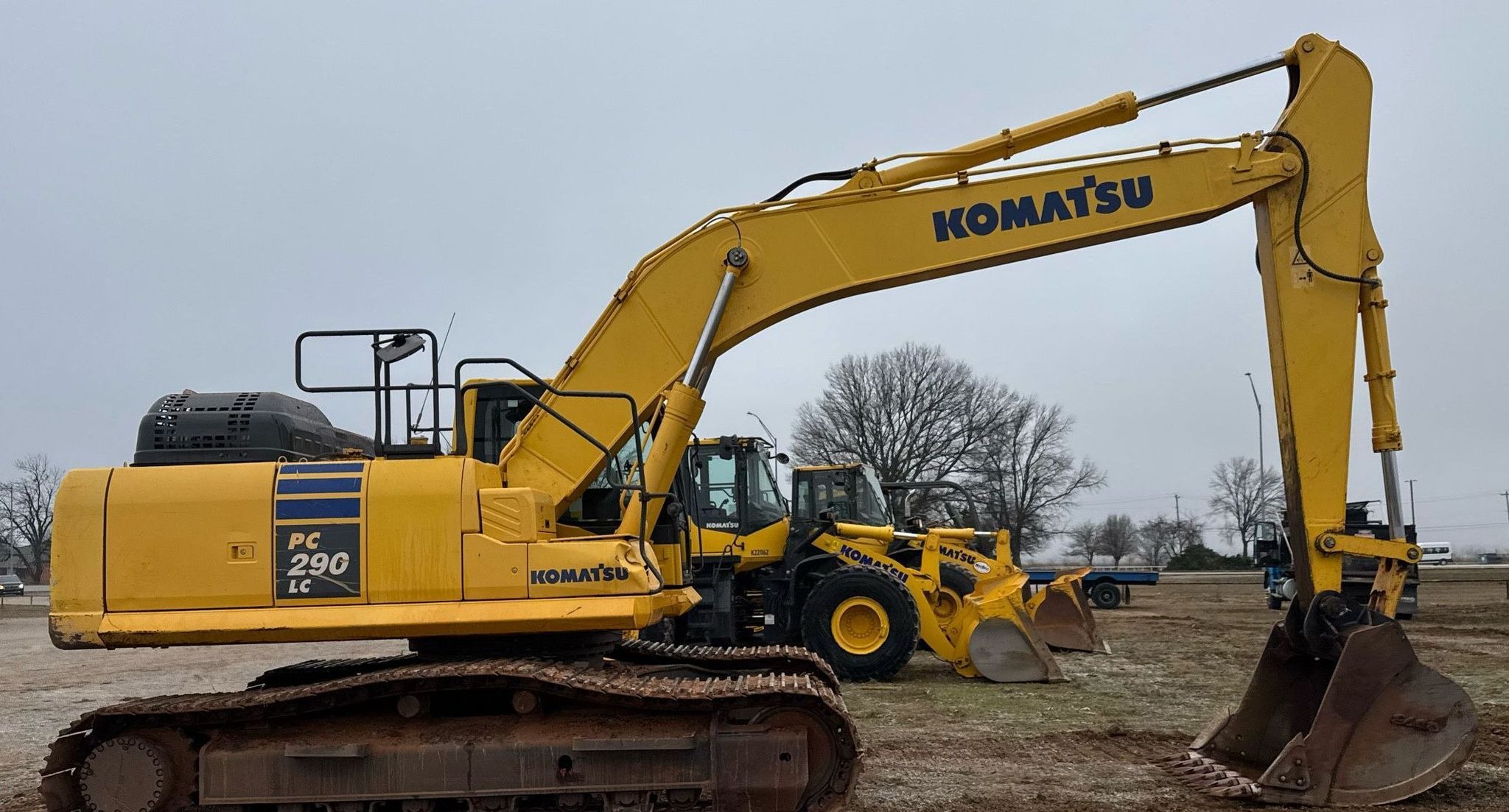 2015 Komatsu PC290LC-11 Excavator thumbnail 3